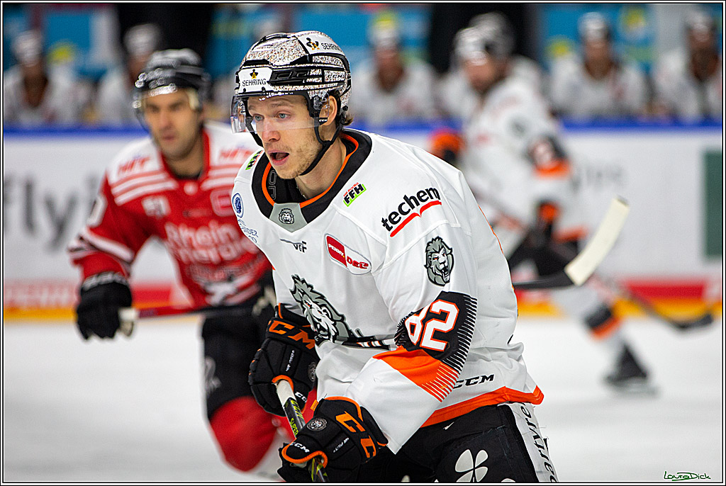 PENNY DEL; Koelner Haie- Loewen Frankfurt; Koeln, 01.12.2022